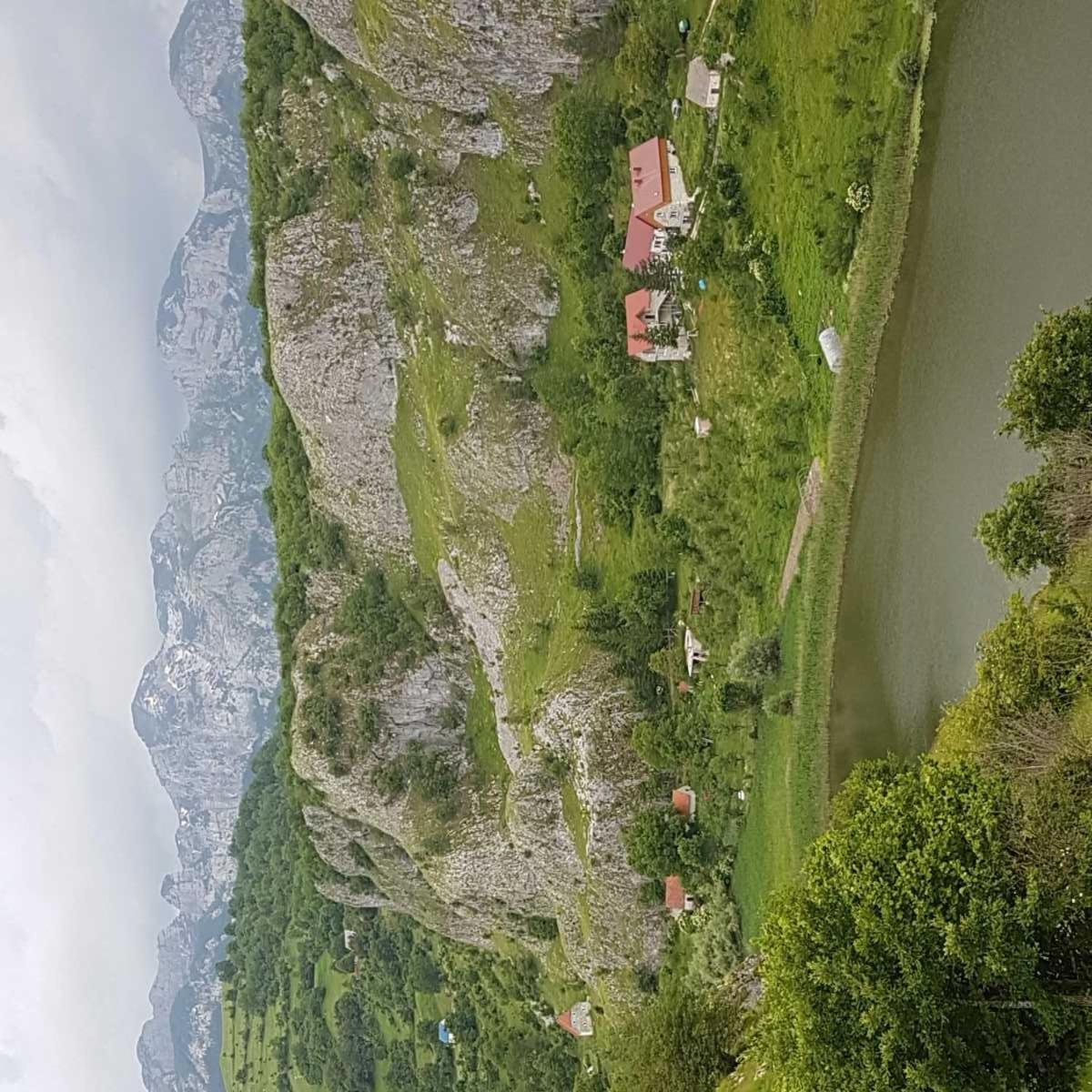Отель Detached House Milivoje Poscenje Экстерьер фото